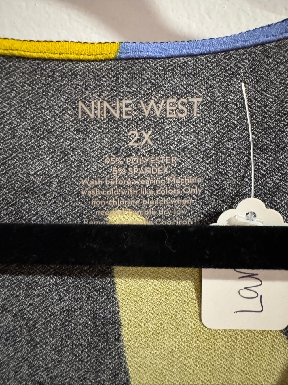 Colorblock Wrap Dress - Picture 3 of 5